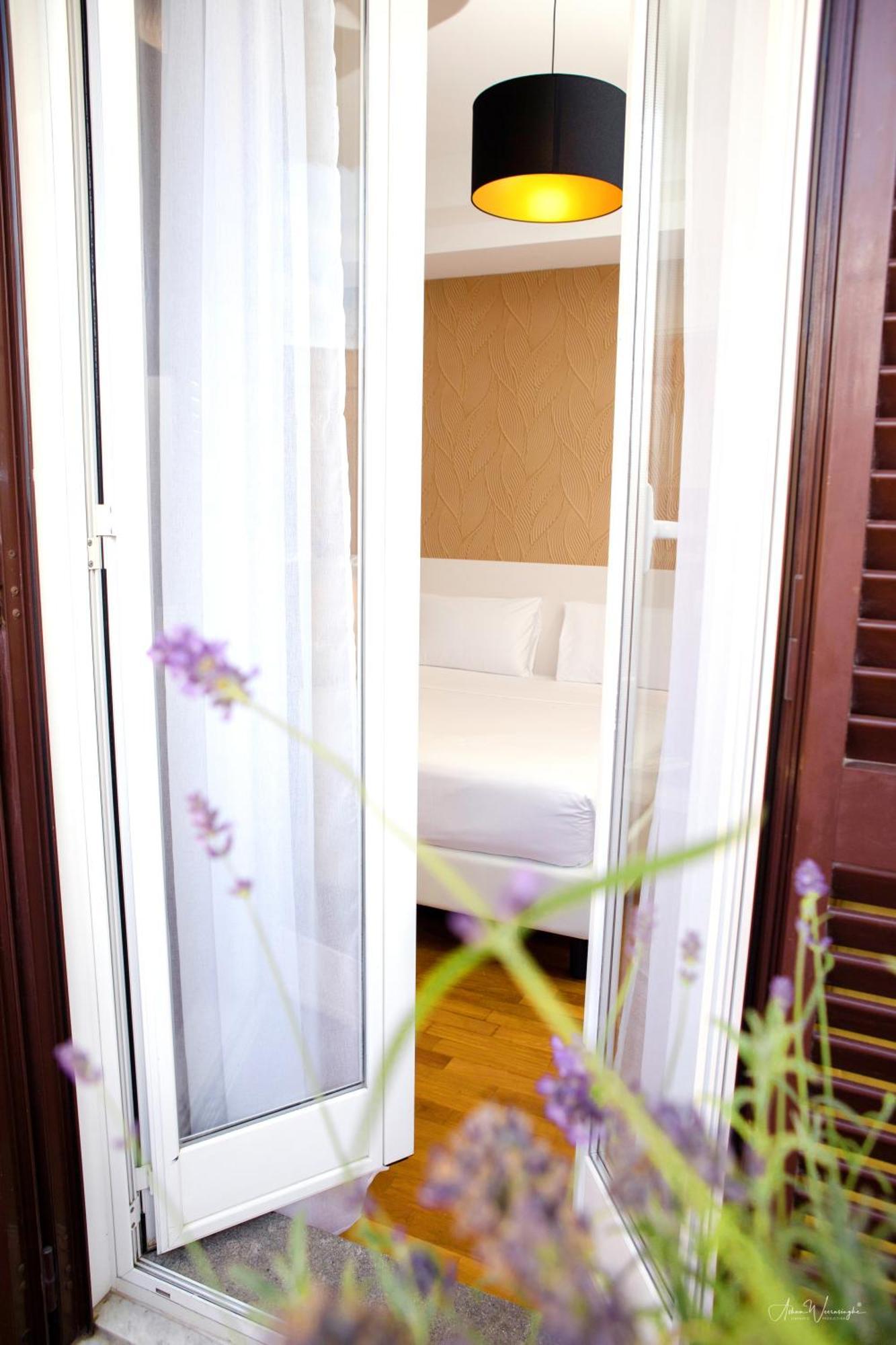Magikrooms Topaz روما المظهر الخارجي الصورة